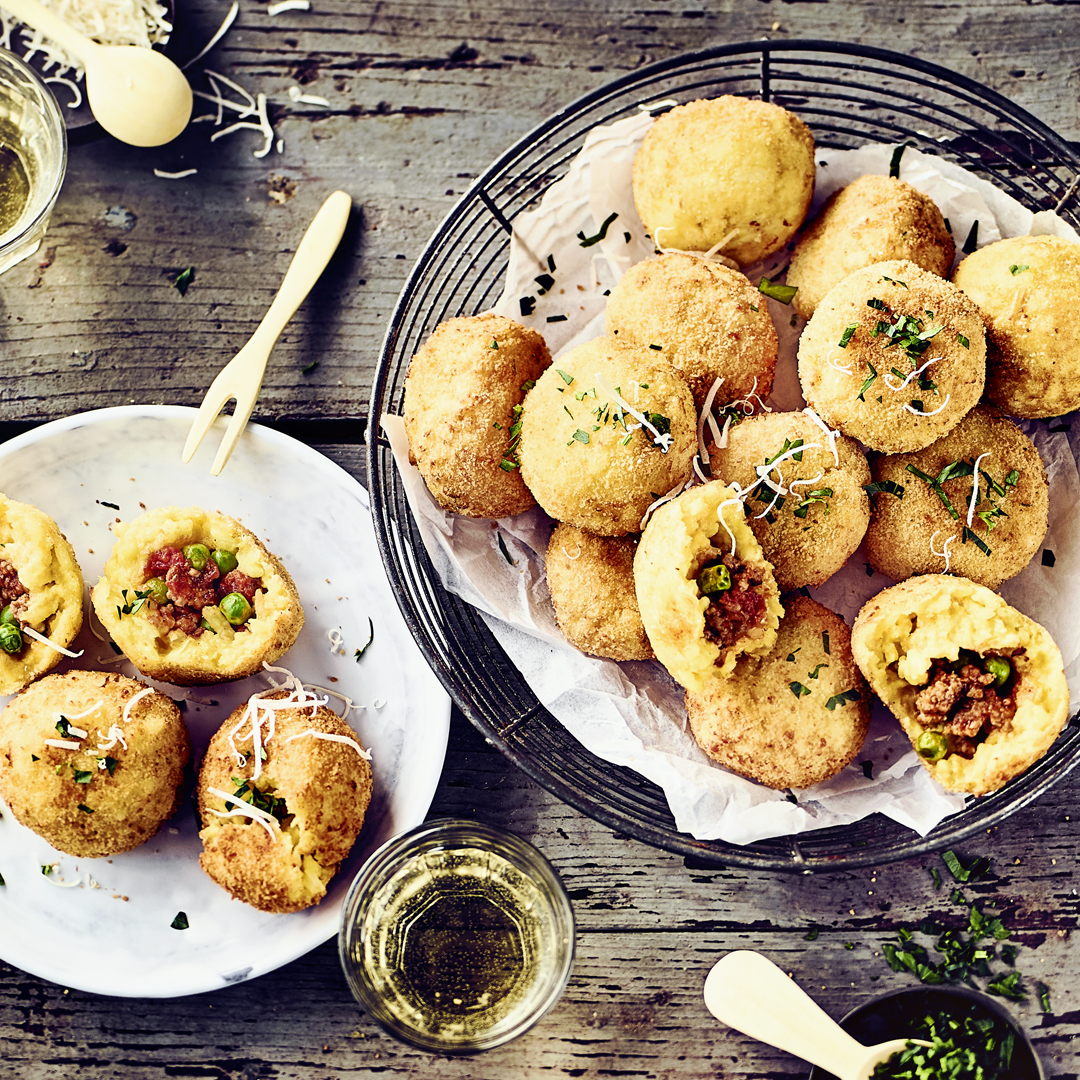 Arancini-Bällchen mit Erbsen