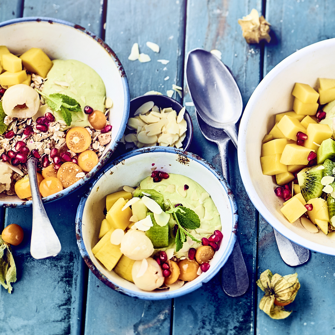 Avocadocreme mit Früchten