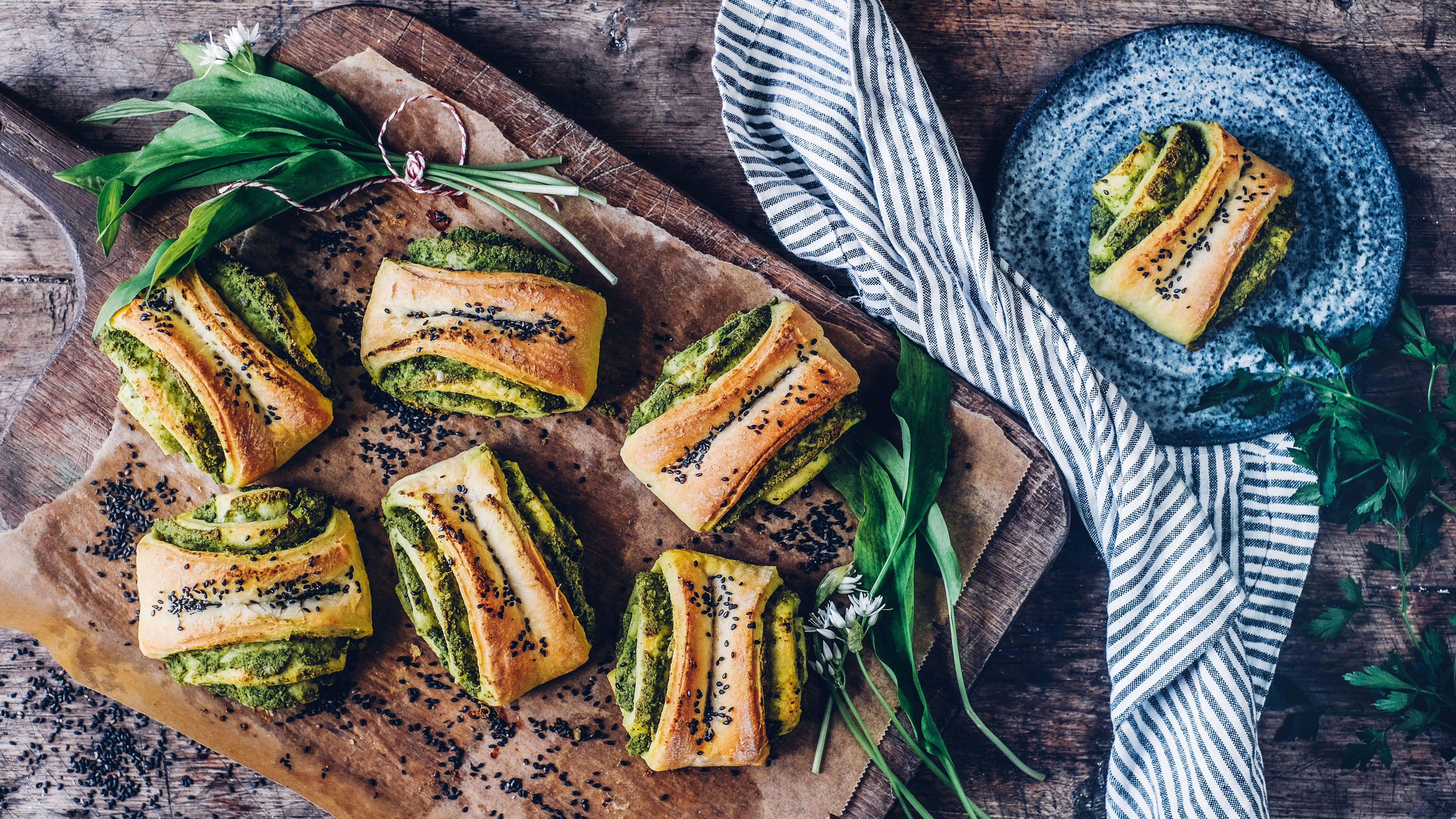 Bärlauch-Franzbrötchen