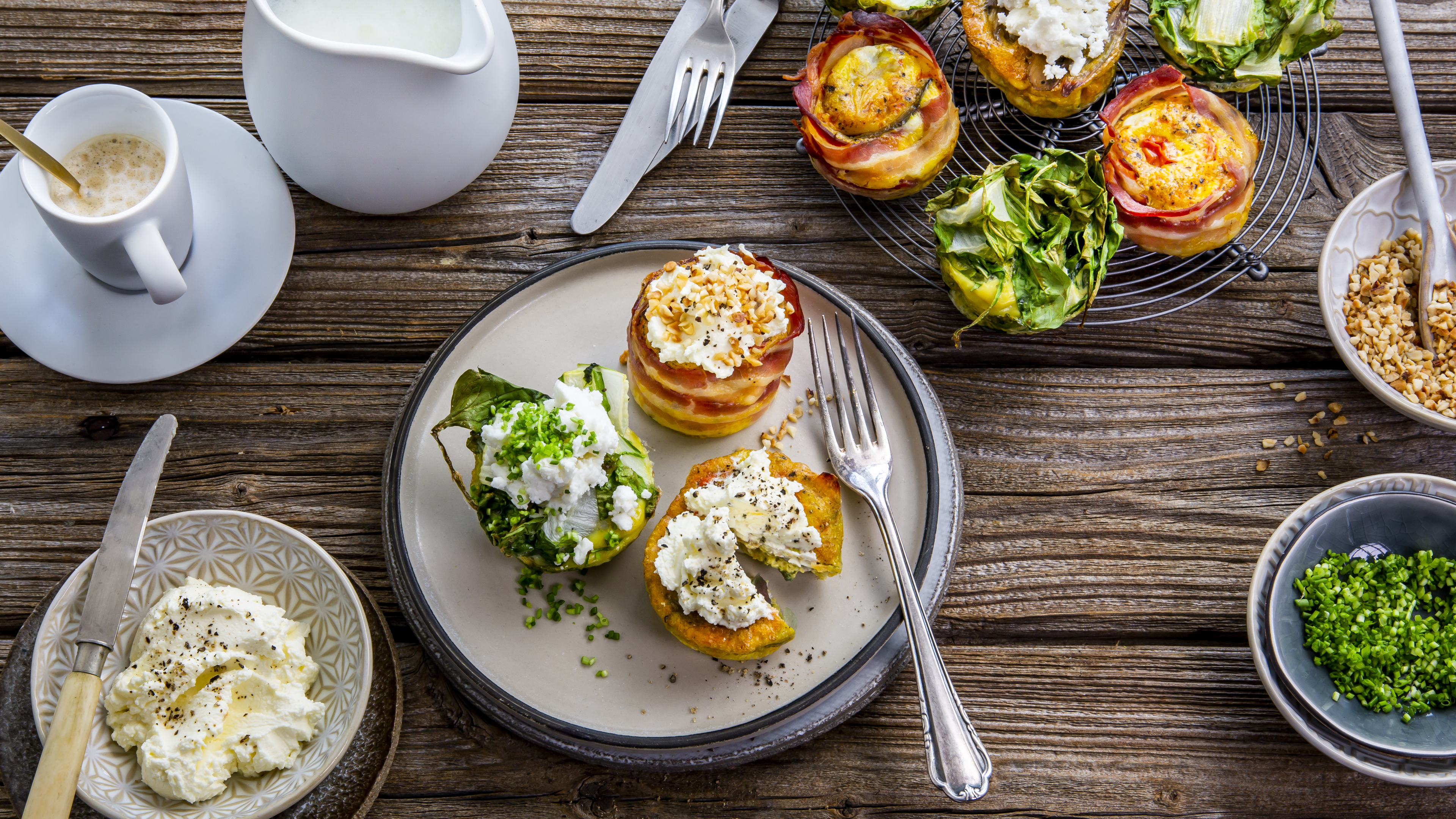 Brunch-Muffins mit Feta und Frischkäse