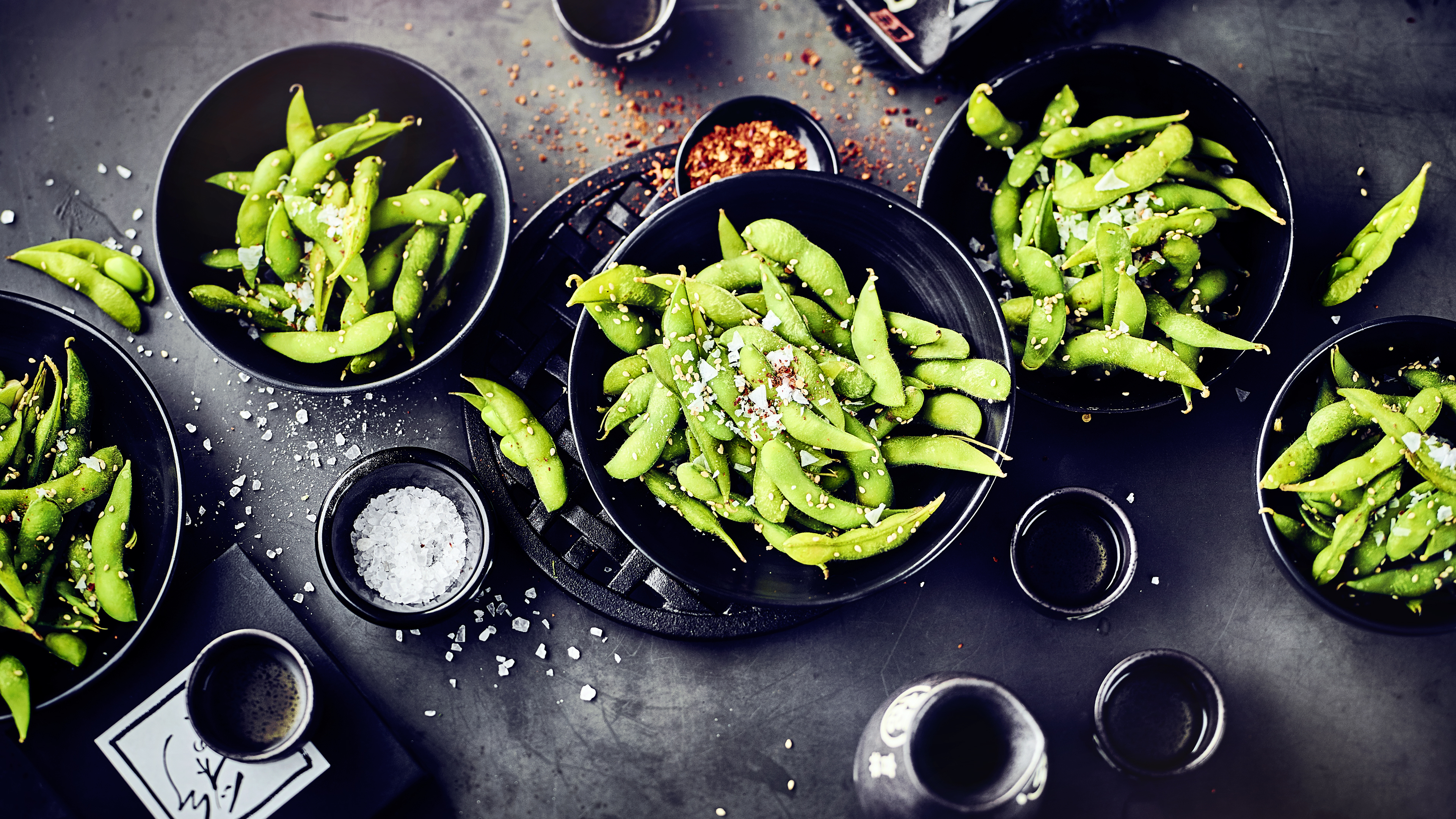 Edamame mit Meersalz