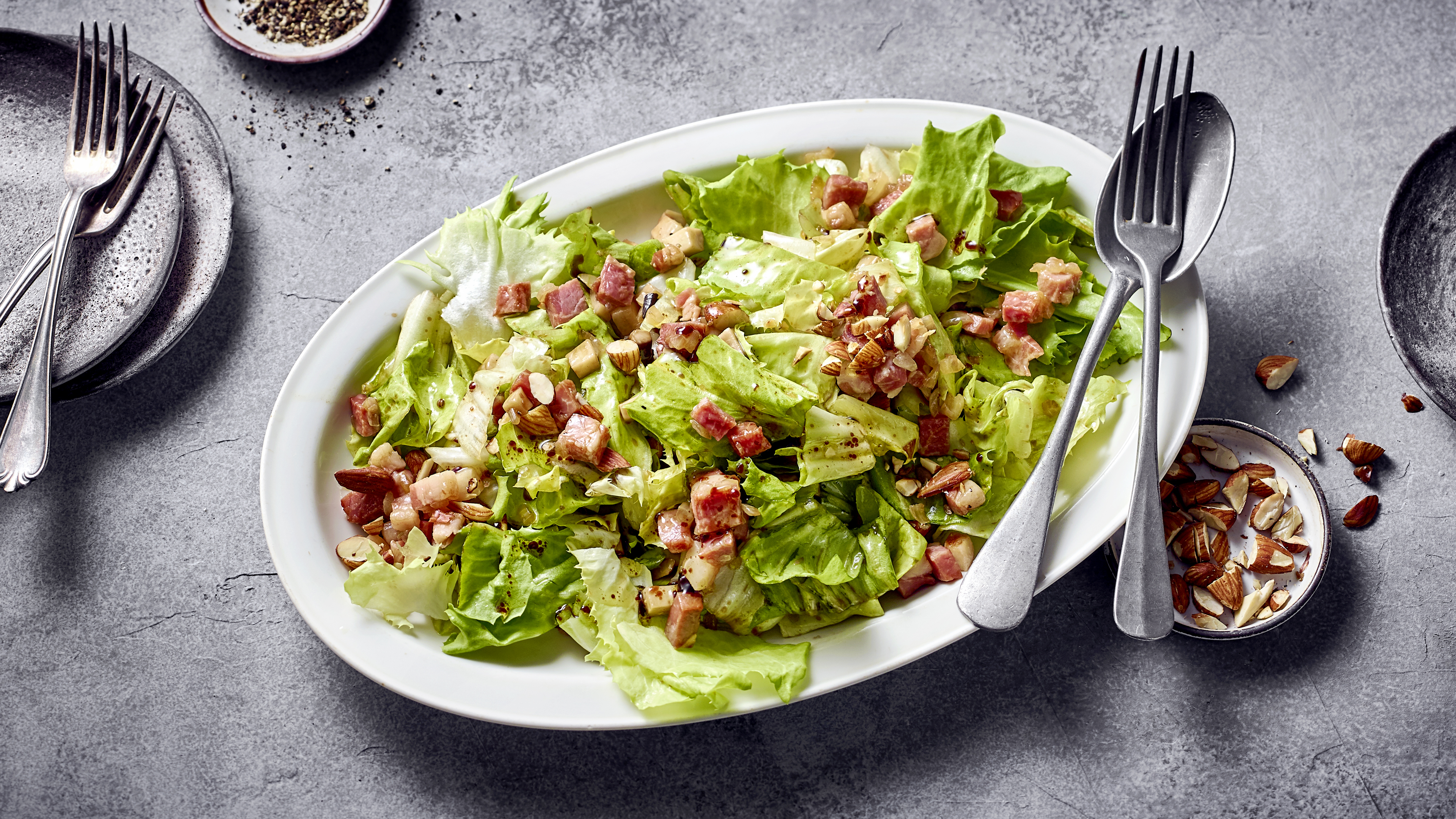 Endiviensalat mit Speck