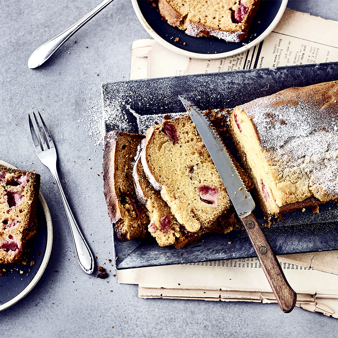 Erdbeerkuchen mit Marzipan