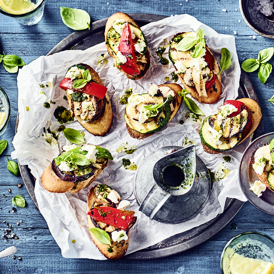 Gegrillte Gemüse-Bruschetta