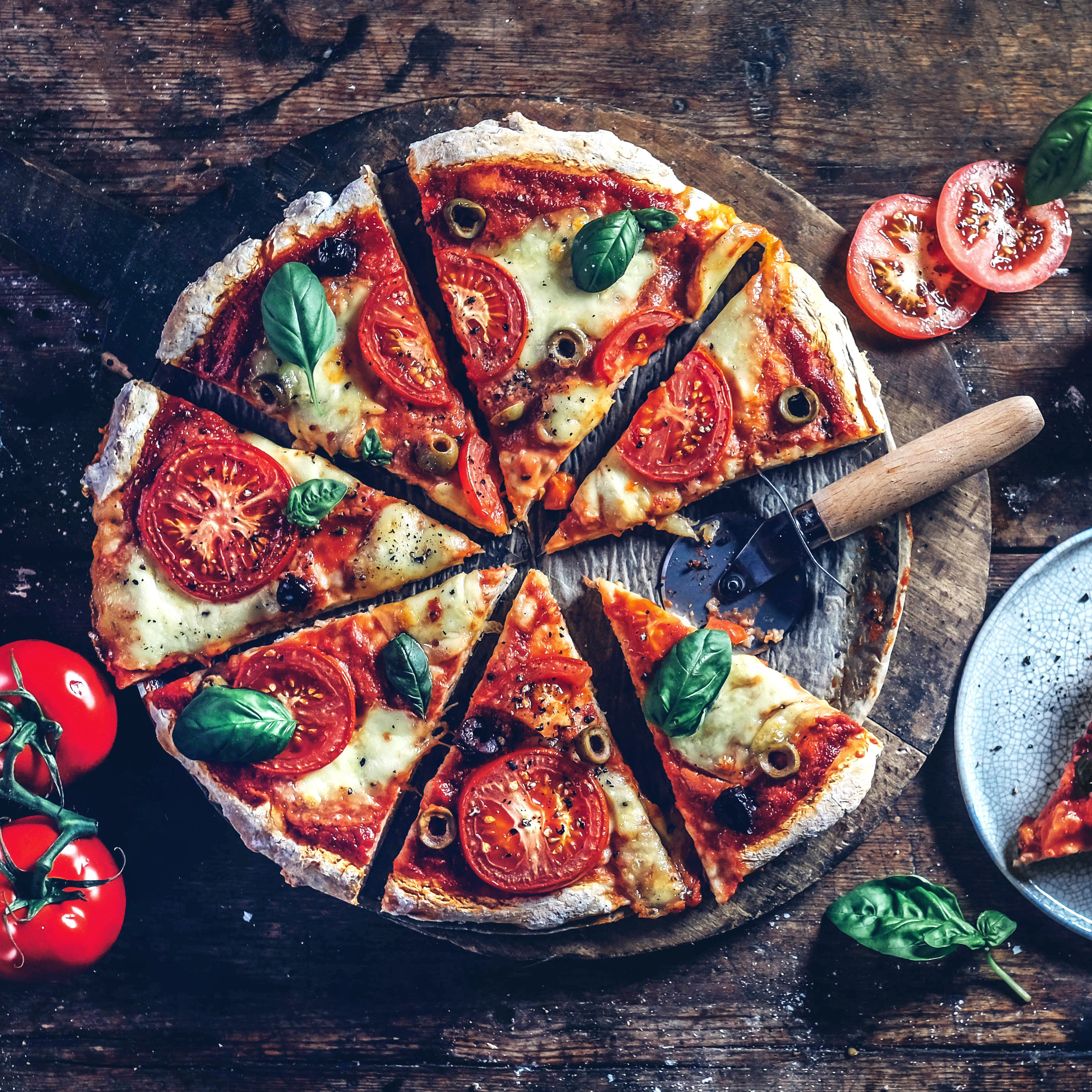 Glutenfreie Pizza mit Mozzarella