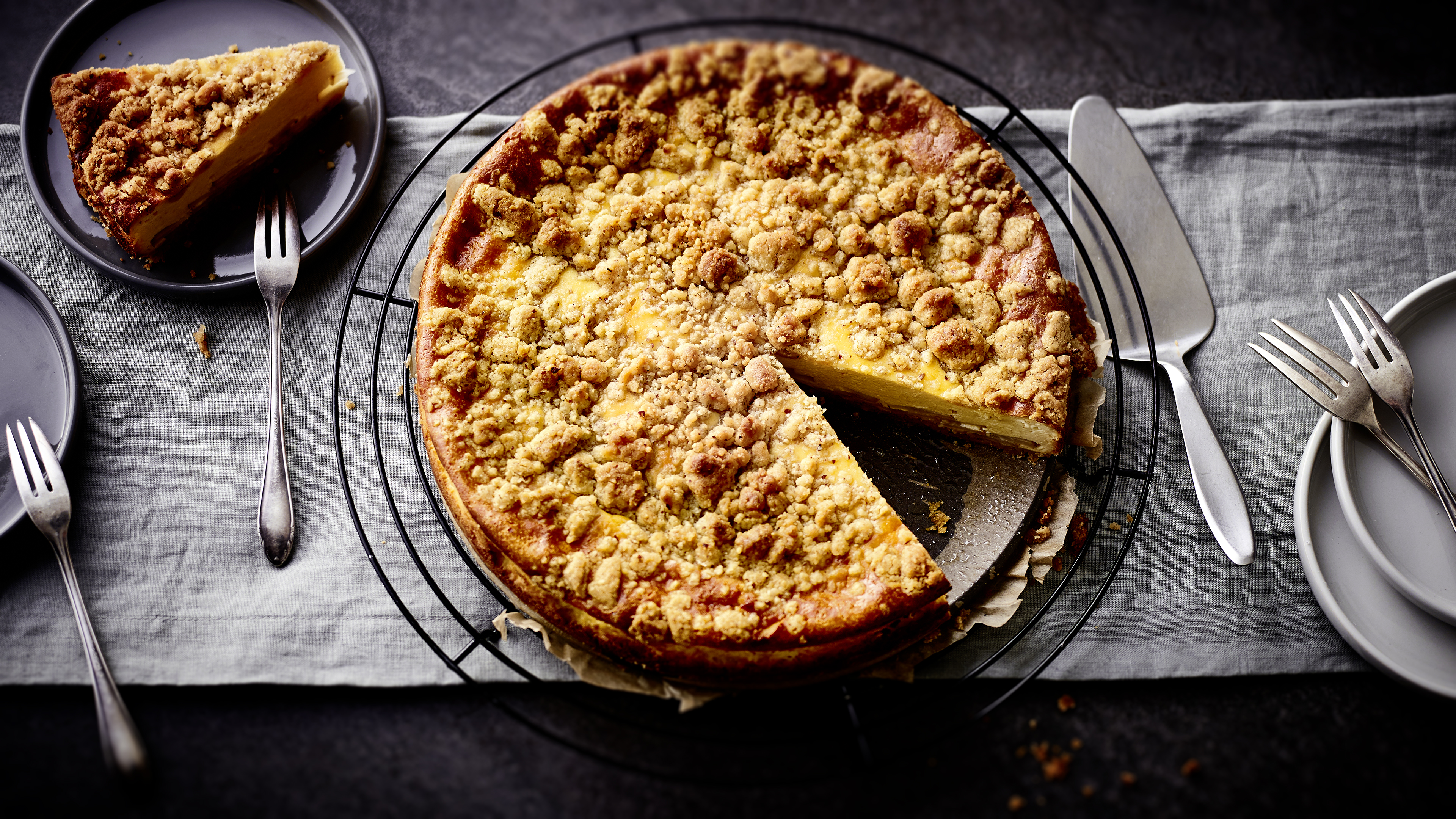 Käse-Birnenkuchen mit Streuseln