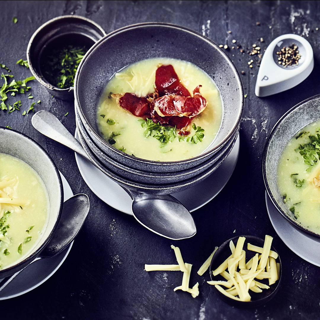 Käsesuppe mit Riesling und Majoran