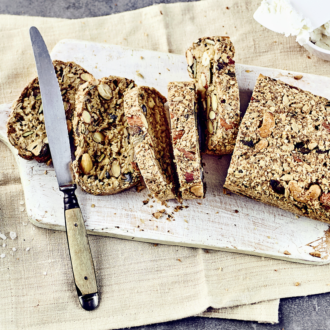 Life-Changing-Bread mit Cashewkernen und vielen weiteren Super-Foods