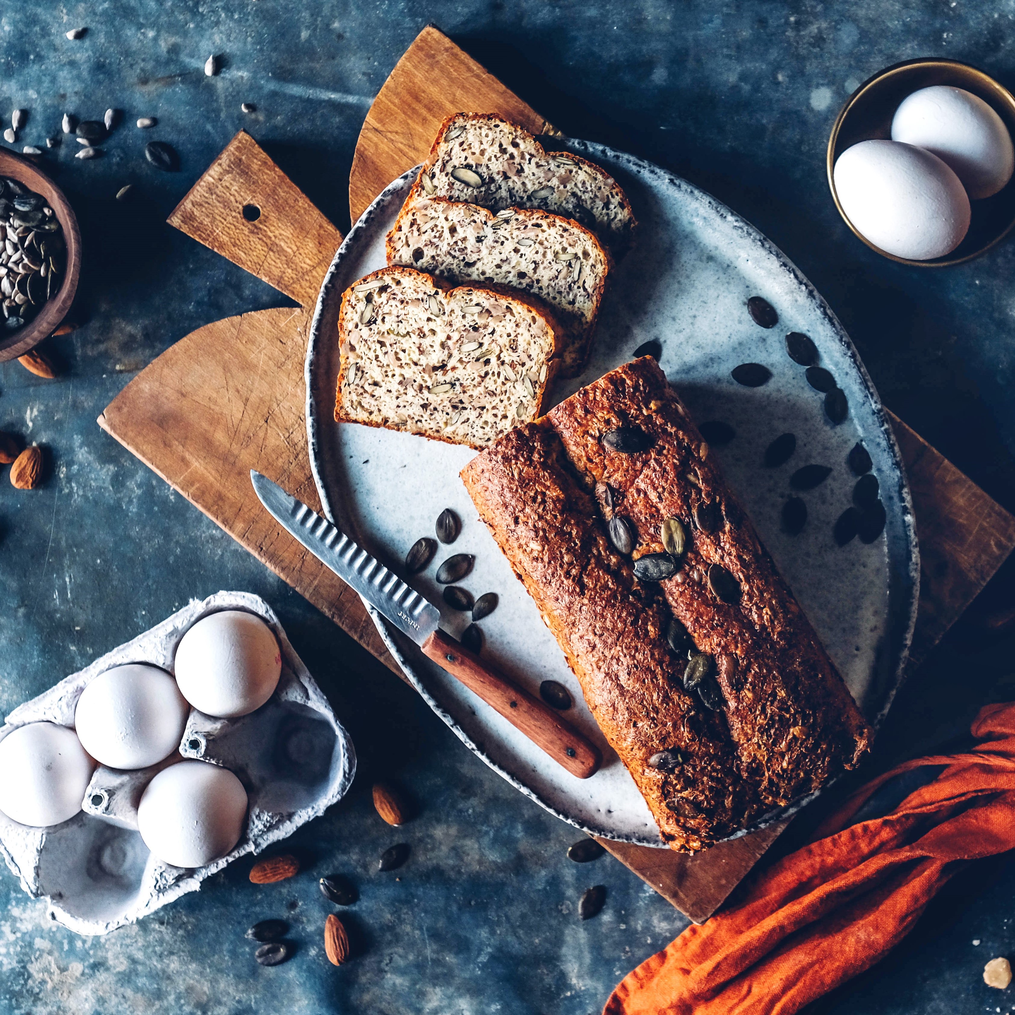 Low-Carb-Brot mit gemahlenen Mandeln