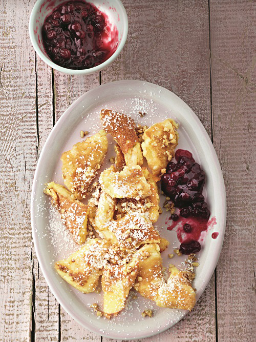 Mandelschmarren mit Beeren