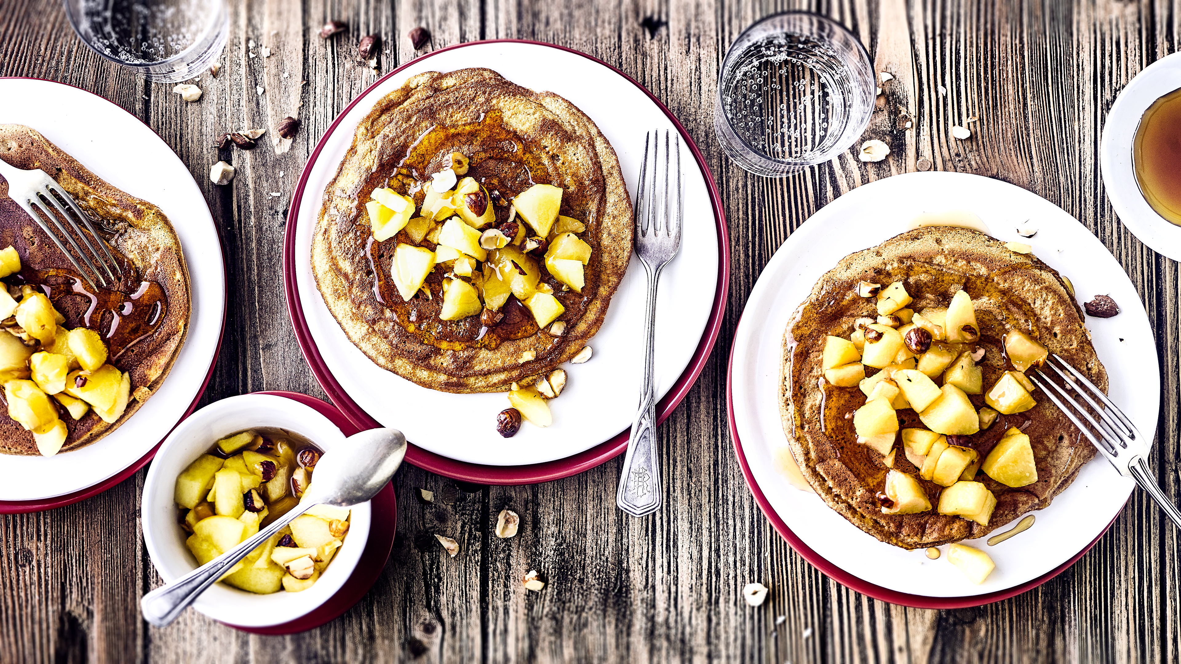 Pfannkuchen mit Apfel