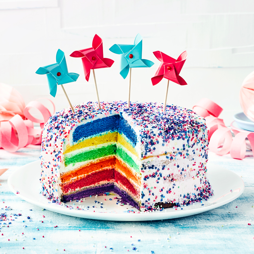 Bunte Regenbogen-Torte