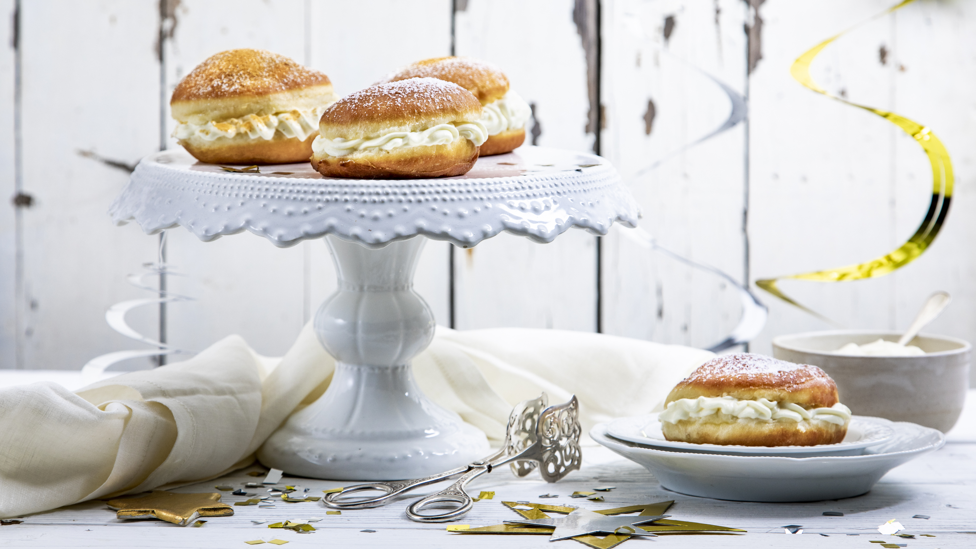 Silvester Berliner mit Champagnercrème-Füllung