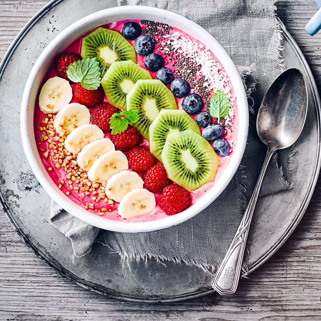 Smoothie Bowl mit Obst