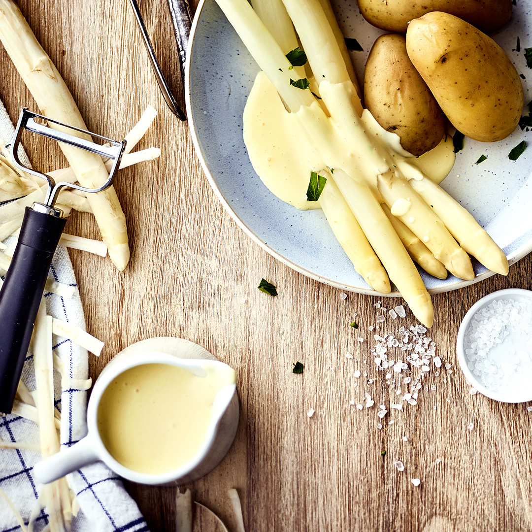 Spargel a la Hollandaise