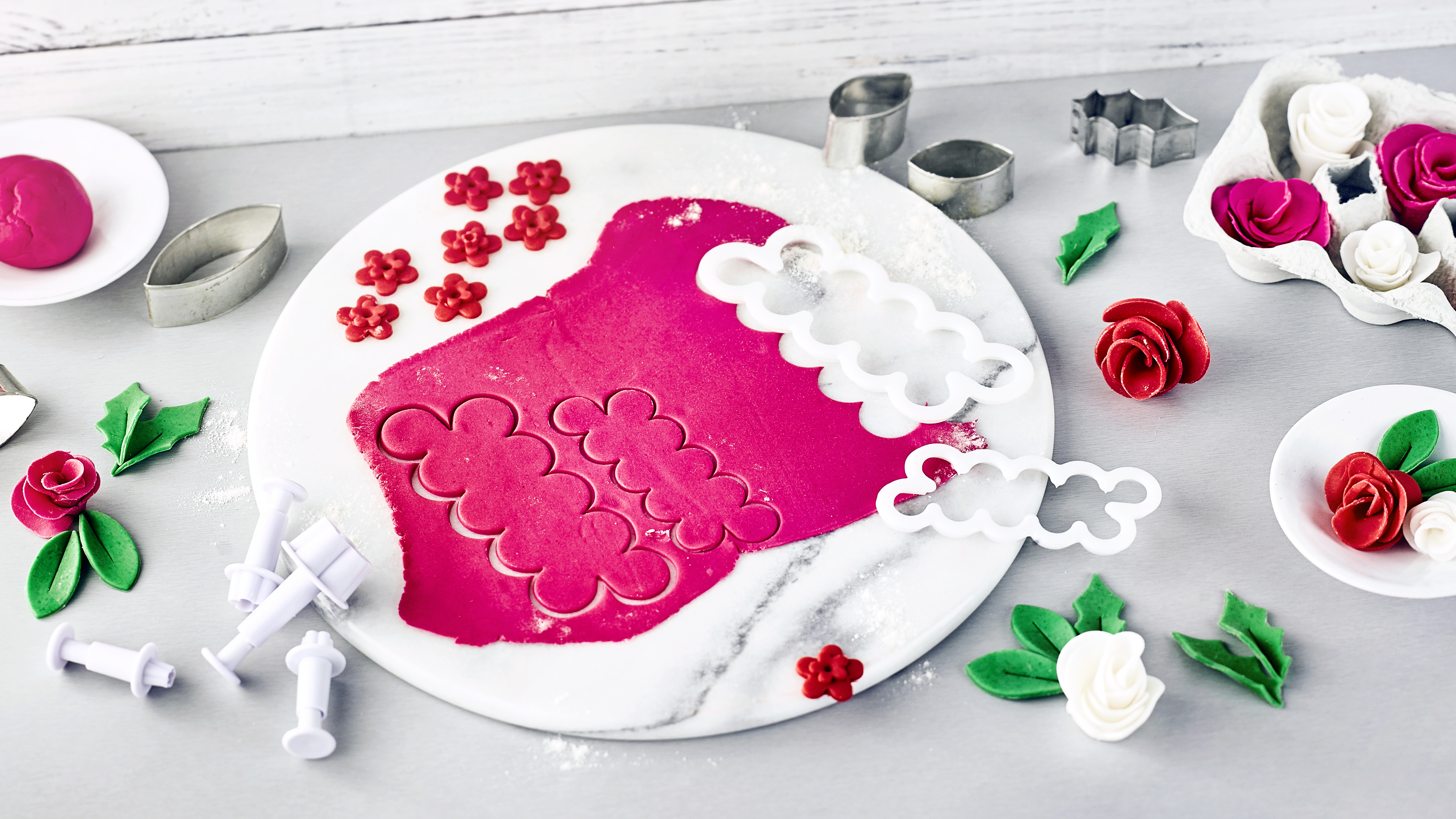 Tortendeko-Blumen-aus-Fondant