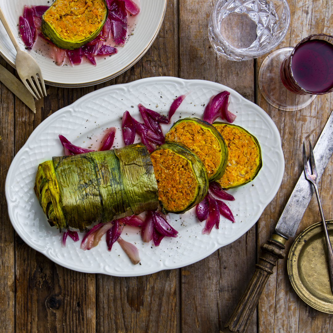 Veganer Osterbraten mit Karotten und Haselnüssen