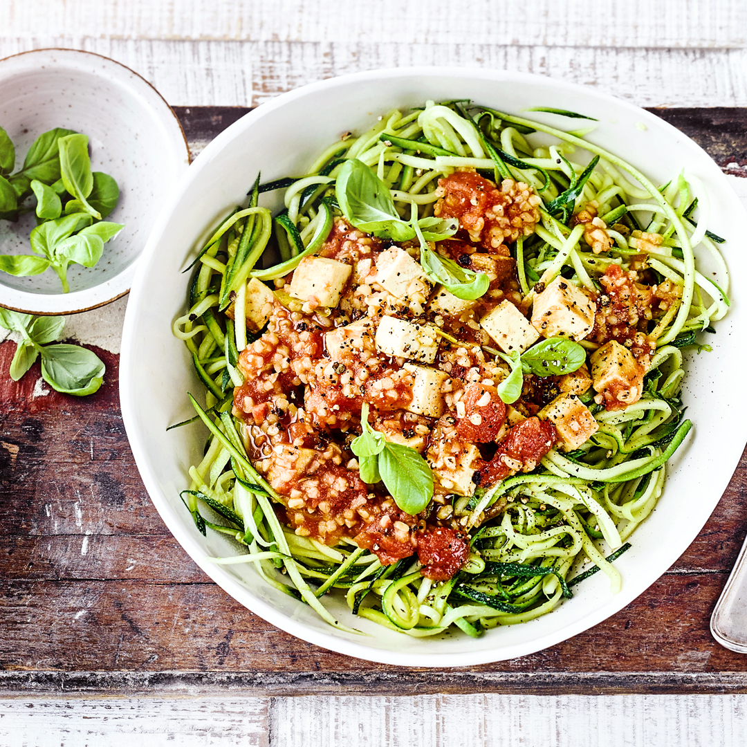 Zucchinispaghetti-mit-Bulgur