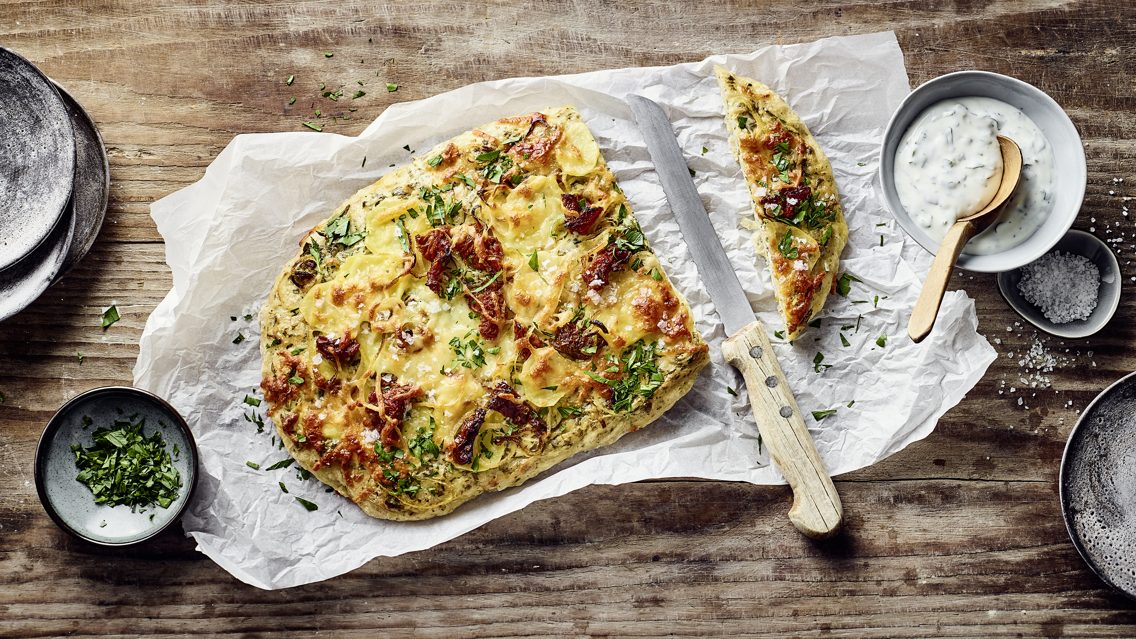 Kartoffel-Focaccia mit getrockneten Tomaten