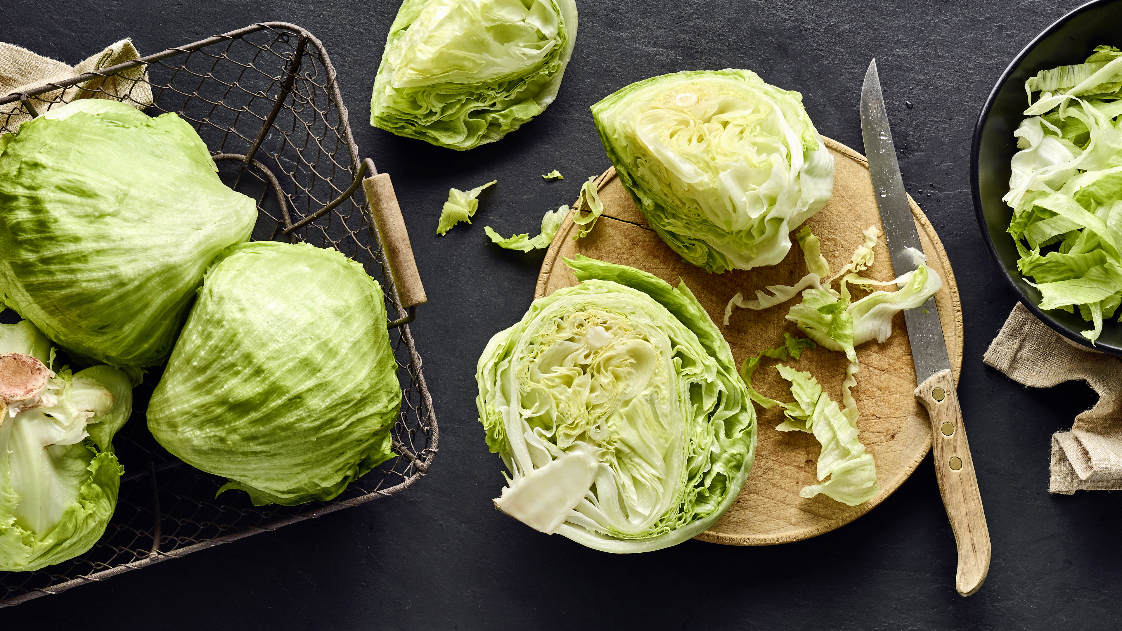 Eisbergsalat ist besonders robust und damit lange lagerungsfähig. 