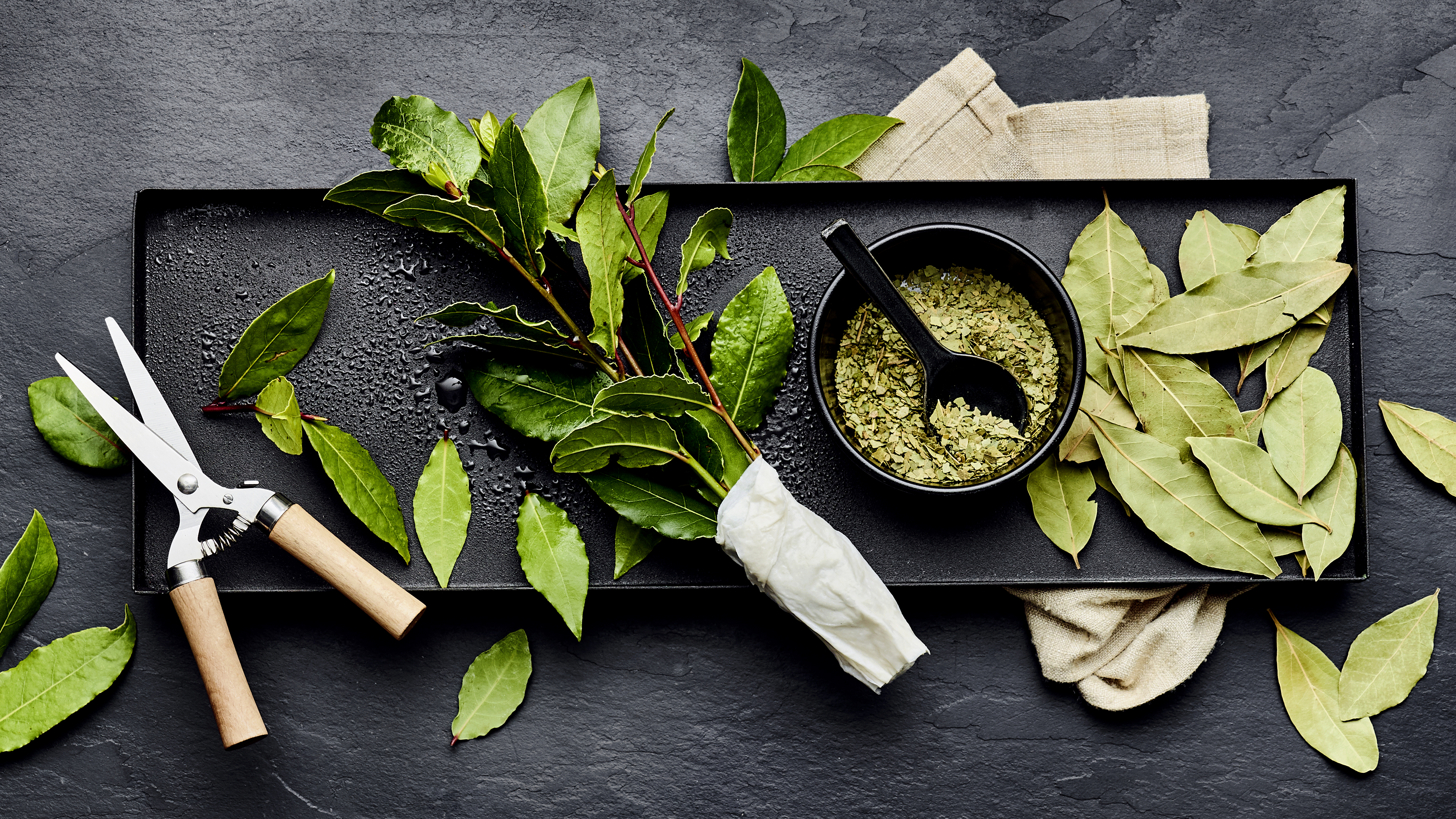 Lorbeer entfaltet sein Aroma nur langsam. 