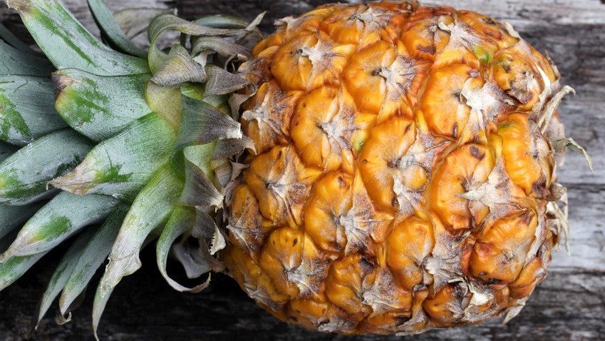 Babyananas schmecken süßer als normale Ananas. 