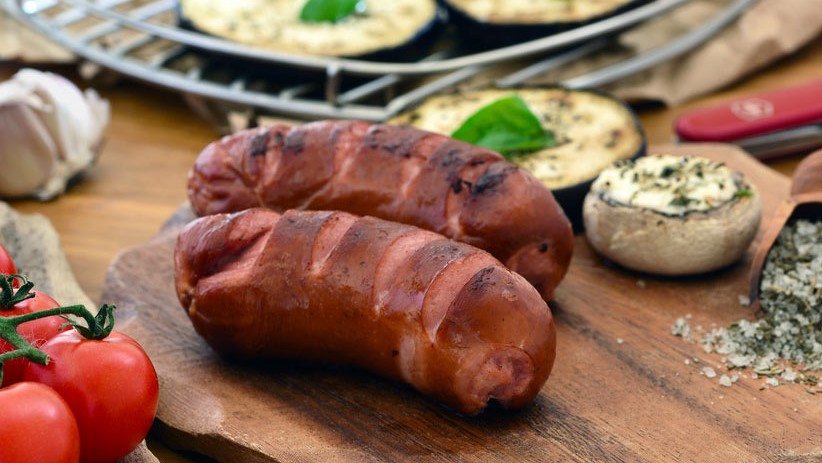 Cervelawurst wird aus Muskelfleisch und Speck gemacht. 
