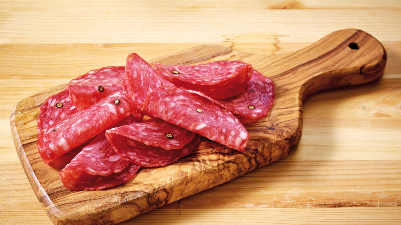 Salchichón Iberico hat einen hohen Fettgehalt.