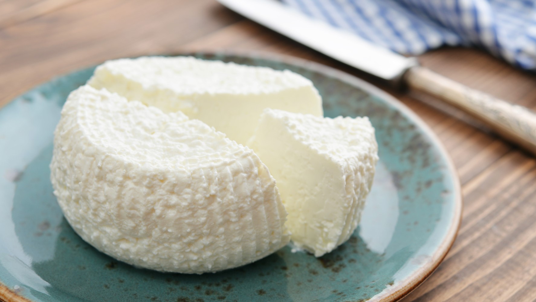 Ricotta ist im Geschmack eher mild.