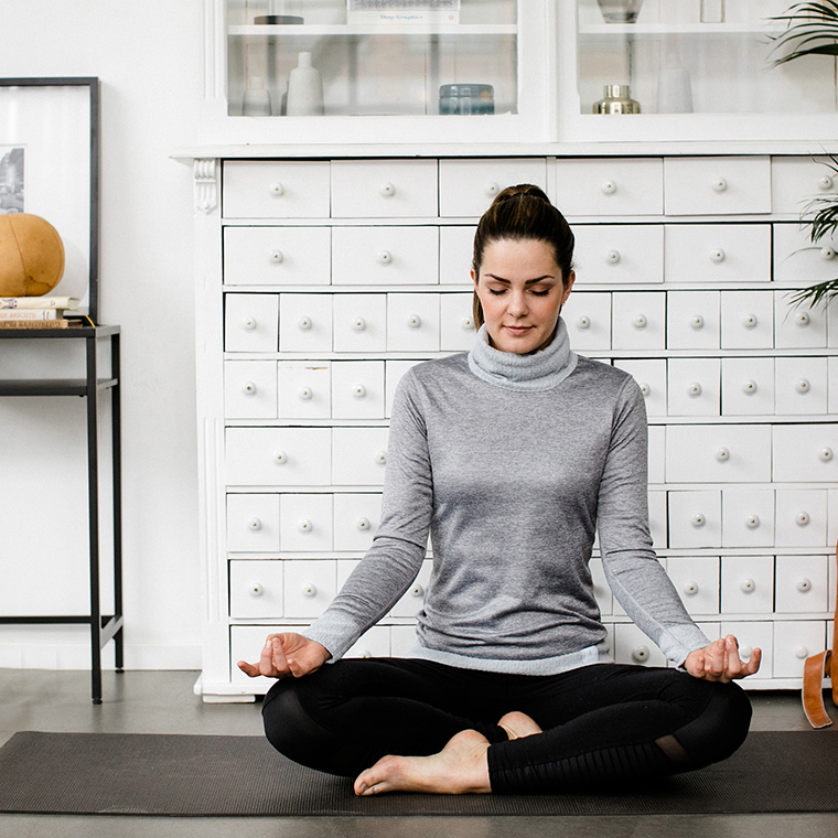 Frau Yoga Übung