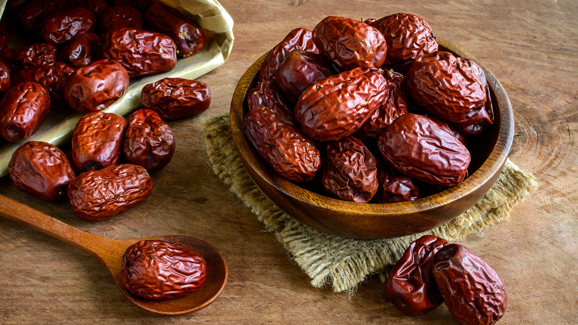 Die Frucht der Jujube ähnelt der Dattel, schmeckt aber anders.